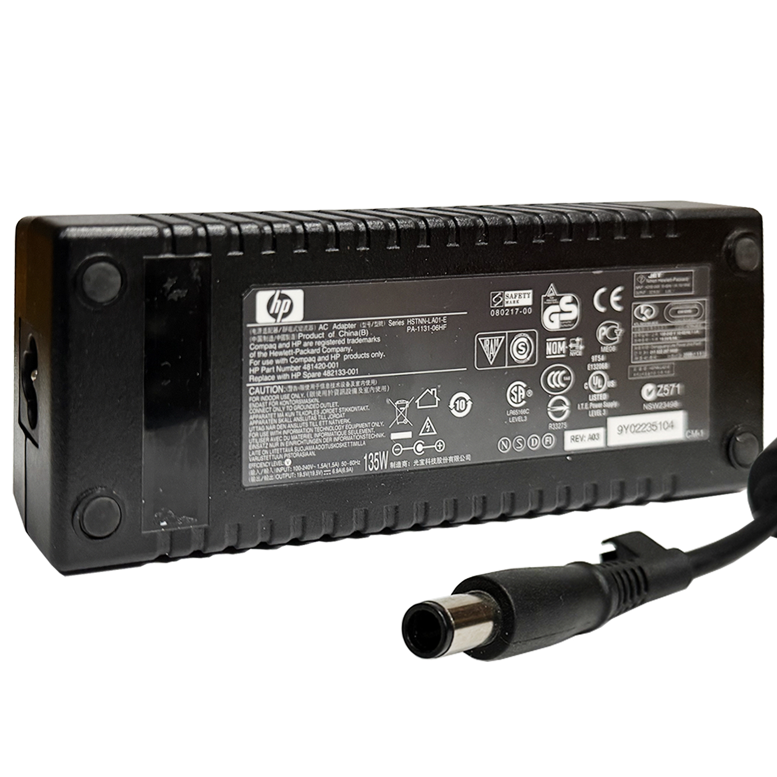 Alimentatore Compatibile 135W 19V 6.9A Per Notebook e Desktop